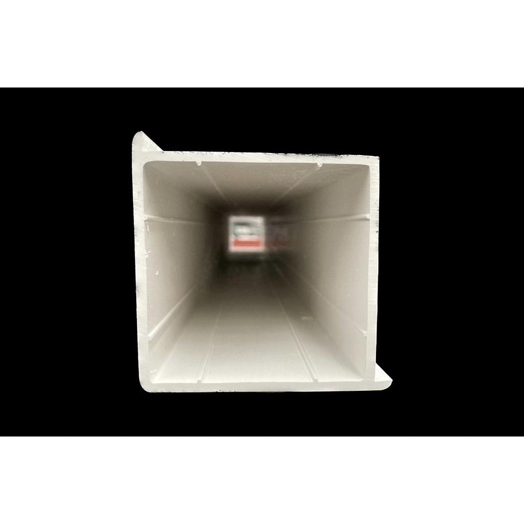 Square Post 90 /