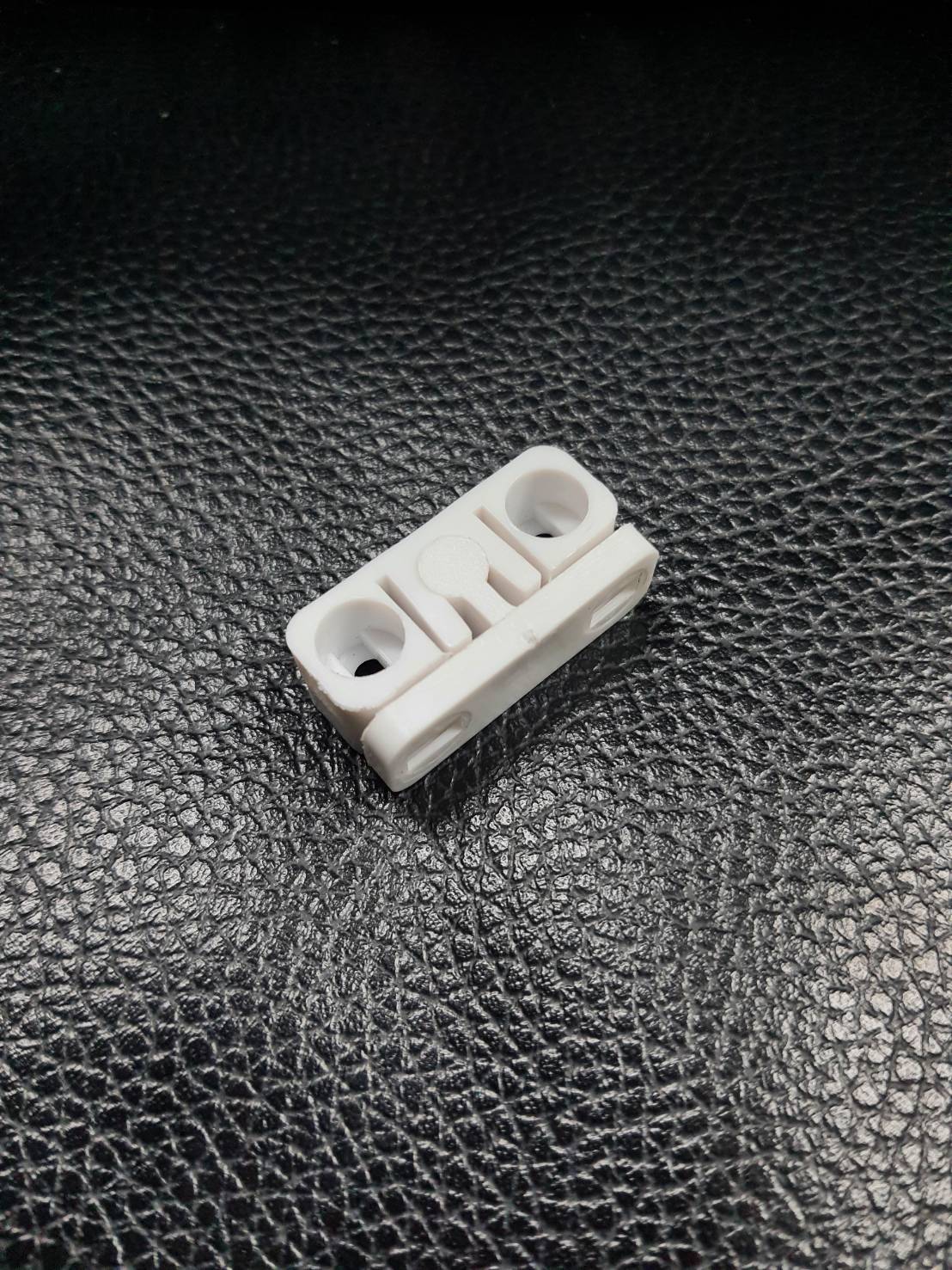 ก้ามปูพลาสติก